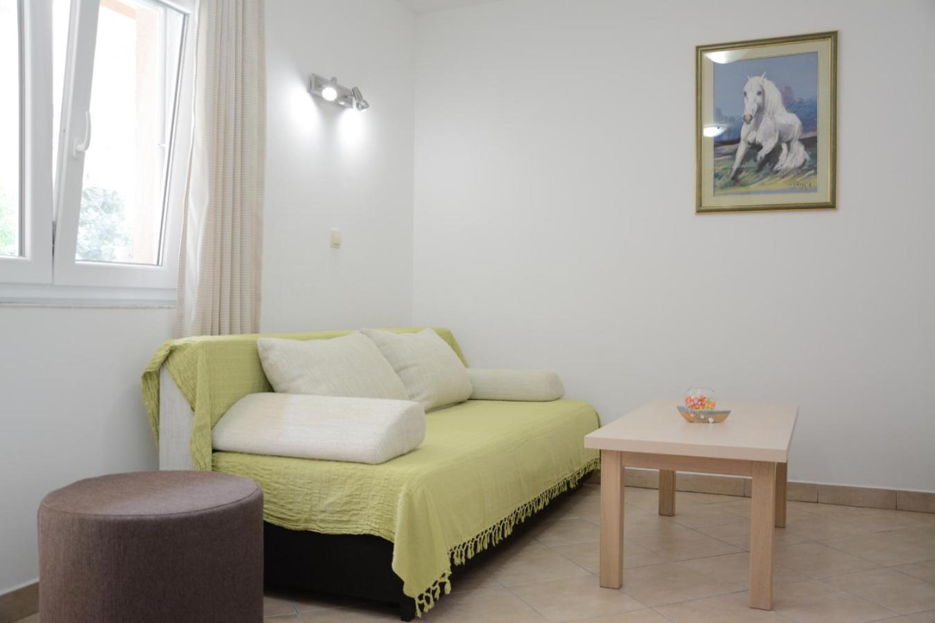 Apartments Marina Ražanac Zimmer foto